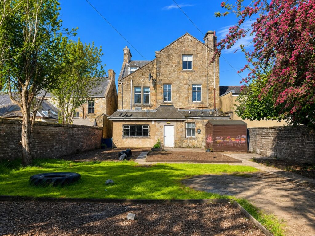 55 High Street, Kinross