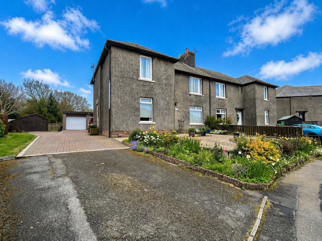 16 Dundonald Crescent, Cardenden