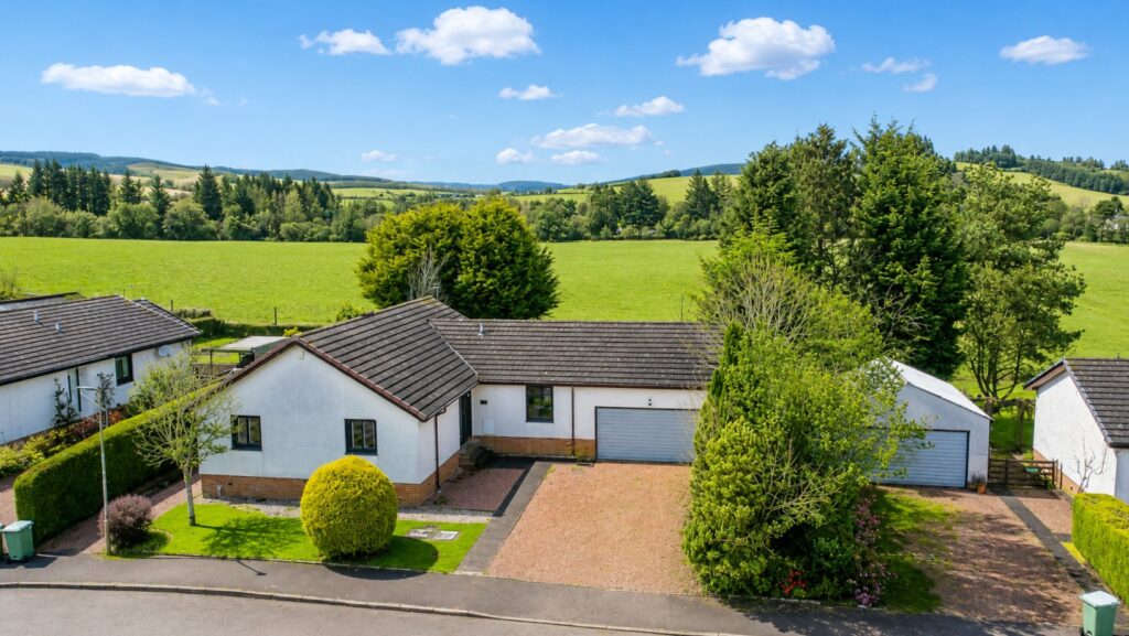 10 Moubray, Naemoor Road, Crook of Devon