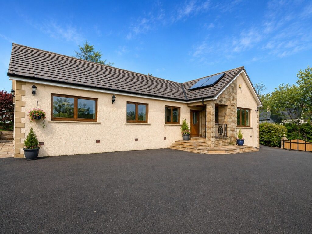 Borrowdale & Building Plot, Keltybridge